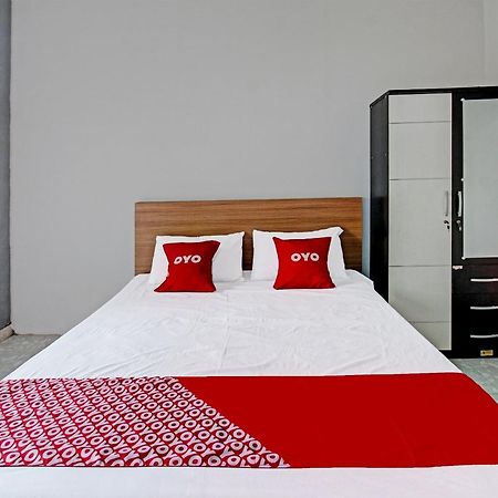 Oyo 91210 Hotel J3 普拉亚 外观 照片