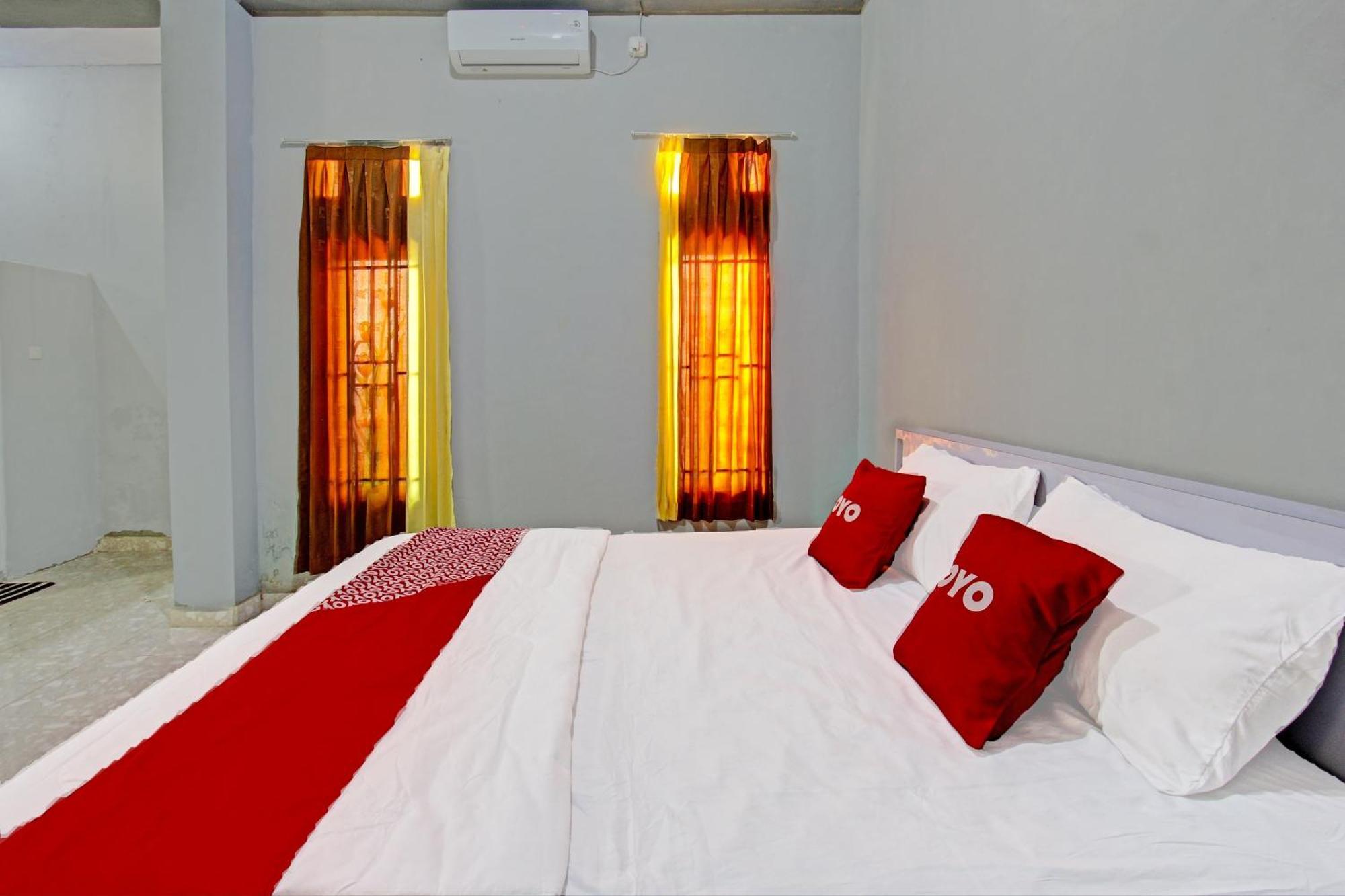 Oyo 91210 Hotel J3 普拉亚 外观 照片