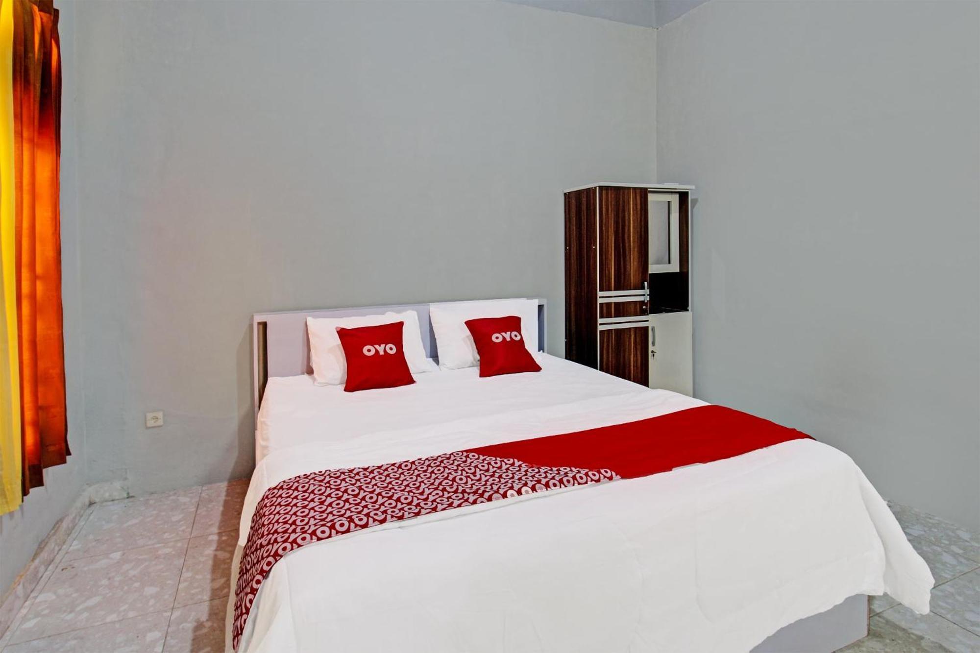 Oyo 91210 Hotel J3 普拉亚 外观 照片